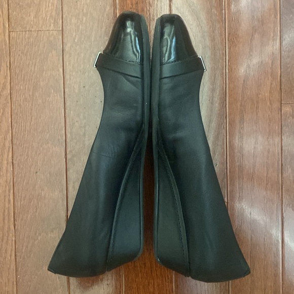 Easy Spirit Black Wedge Heels - Picture 4 of 12